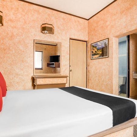 Capital O Hotel Valencia Пуэбла Экстерьер фото