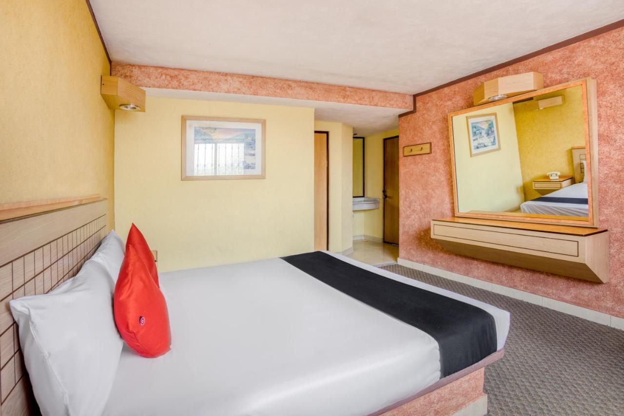 Capital O Hotel Valencia Пуэбла Экстерьер фото